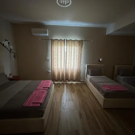 Отель Hanna & Solei 3*